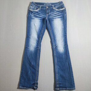 Maurices jeans women's size 5/6 ink blue colour Low rise Boot cut Embroidered